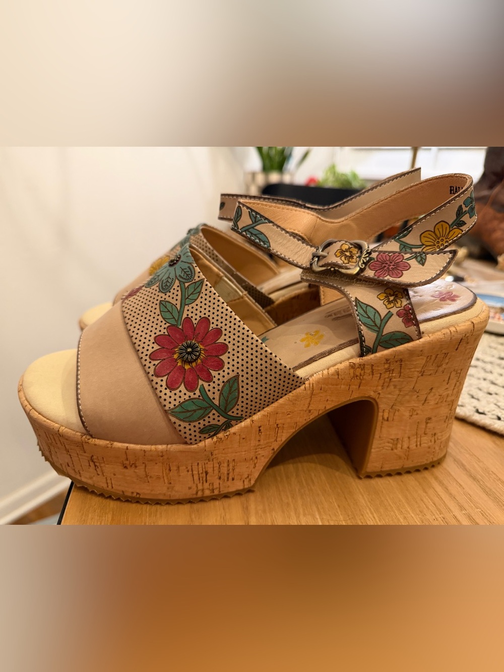 L'Artiste halena platforms - Picture 1 of 5